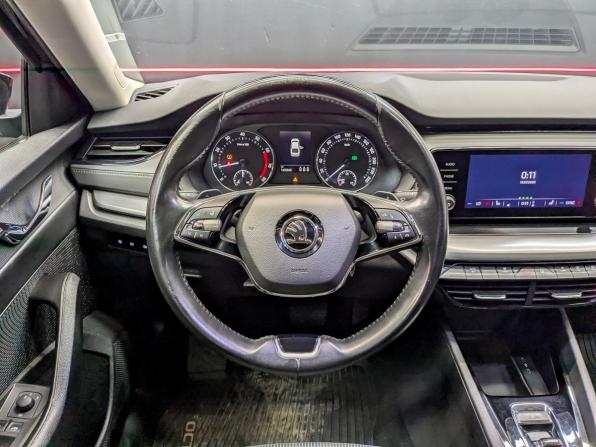 Skoda Octavia IV (A8) с пробегом 2020 года, цена 2 000 000 рублей, 141044 км, лифтбек, Автокод Объявления