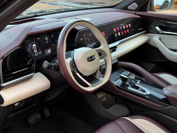 Geely Monjaro I с пробегом 2023 года, цена 2 899 000 рублей, 73767 км, внедорожник, Автокод Объявления