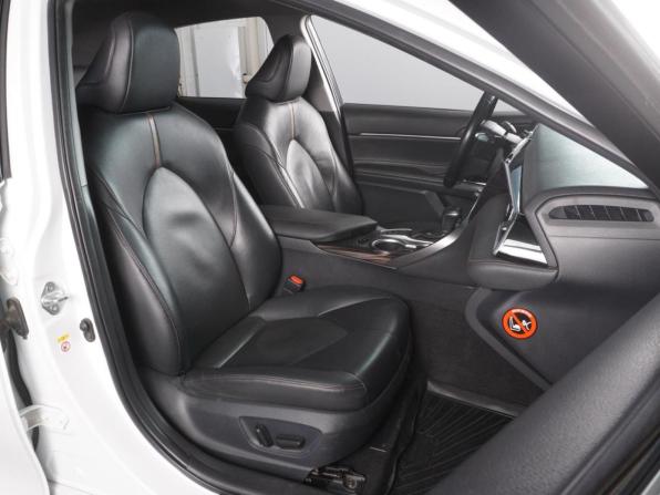 Toyota Camry VIII (XV70) с пробегом 2018 года, цена 2 606 000 рублей, 178199 км, седан, Автокод Объявления