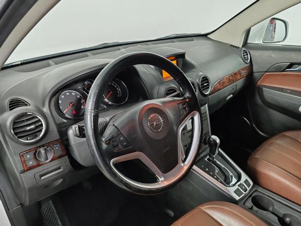 Opel Antara I Рестайлинг с пробегом 2014 года, цена 1 175 000 рублей, 139190 км, внедорожник, Автокод Объявления