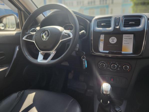 Renault Sandero II Рестайлинг с пробегом 2021 года, цена 1 299 000 рублей, 67700 км, хэтчбек, Автокод Объявления