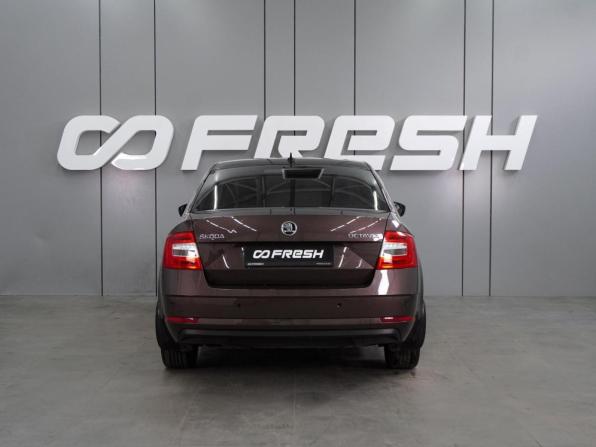 Skoda Octavia III (A7) Рестайлинг с пробегом 2019 года, цена 1 669 000 рублей, 132064 км, лифтбек, Автокод Объявления