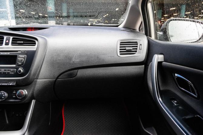 Kia Ceed II с пробегом 2012 года, цена 1 049 000 рублей, 113406 км, универсал, Автокод Объявления