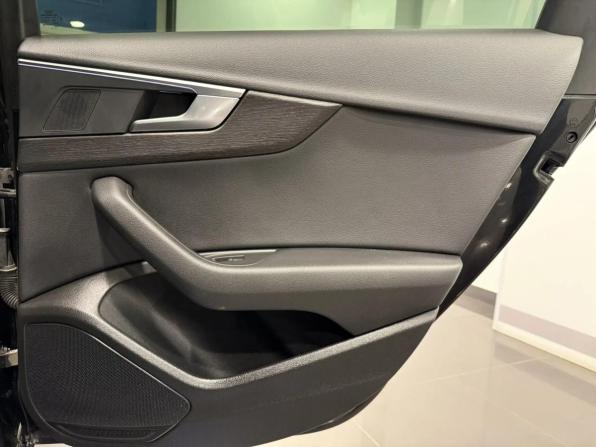 Audi A4 V (B9) с пробегом 2017 года, цена 1 740 000 рублей, 172661 км, седан, Автокод Объявления