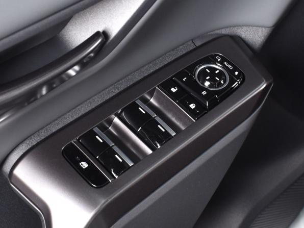 Toyota RAV4 VI (XA60) с пробегом 2026 года, цена 4 149 995 рублей, 32 км, внедорожник, Автокод Объявления