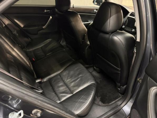 Honda Accord VII Рестайлинг с пробегом 2006 года, цена 997 000 рублей, 382000 км, седан, Автокод Объявления