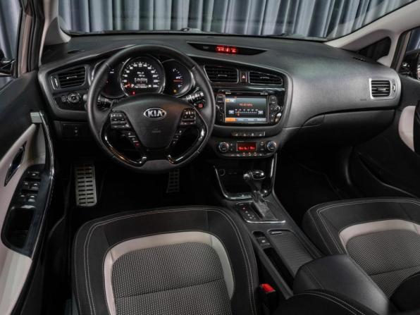 Kia Ceed II с пробегом 2013 года, цена 1 434 000 рублей, 173603 км, хэтчбек, Автокод Объявления