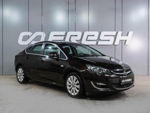 Opel Astra J Рестайлинг с пробегом 2014 года, цена 999 000 рублей, 131287 км, седан, Автокод Объявления
