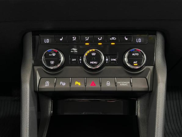 Skoda Karoq I с пробегом 2020 года, цена 2 650 000 рублей, 72627 км, внедорожник, Автокод Объявления