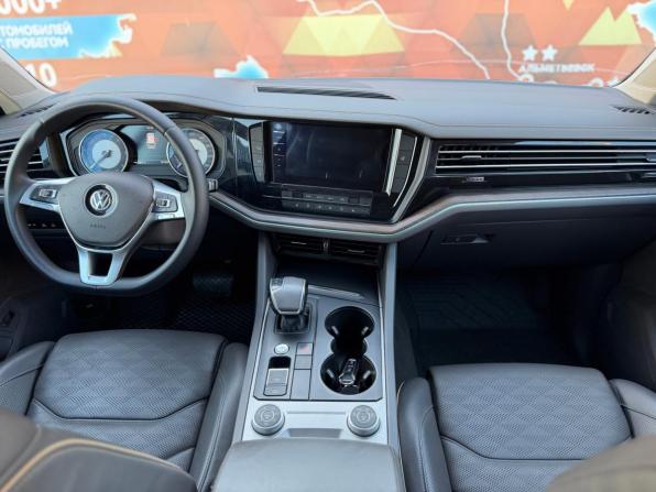 Volkswagen Touareg III с пробегом 2019 года, цена 3 420 000 рублей, 256000 км, внедорожник, Автокод Объявления