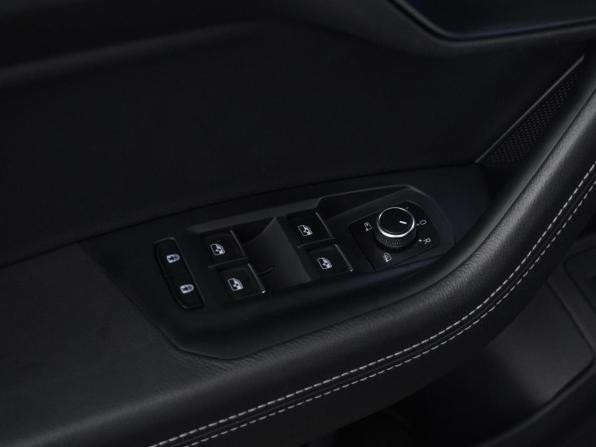 Volkswagen Touareg III с пробегом 2023 года, цена 8 149 077 рублей, 65123 км, внедорожник, Автокод Объявления