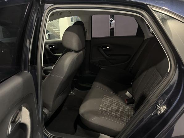 Volkswagen Polo V Рестайлинг с пробегом 2017 года, цена 1 263 000 рублей, 130703 км, седан, Автокод Объявления