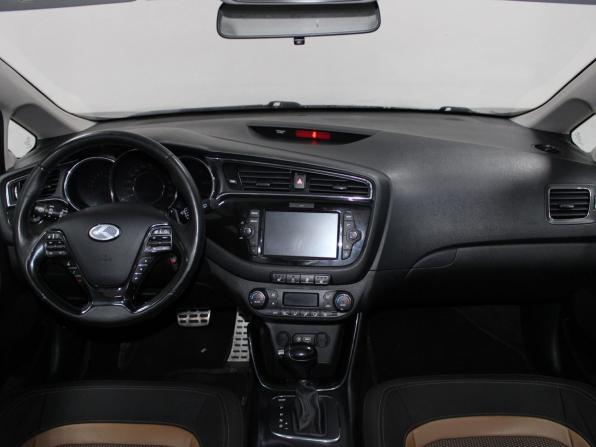 Kia Ceed II Рестайлинг с пробегом 2017 года, цена 1 339 900 рублей, 169732 км, хэтчбек, Автокод Объявления
