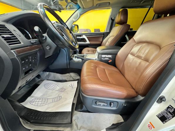 Toyota Land Cruiser 200 Series Рестайлинг 2 с пробегом 2019 года, цена 7 999 000 рублей, 150000 км, внедорожник, Автокод Объявления