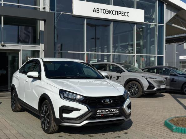 Lada (ВАЗ) Vesta I Рестайлинг (NG) с пробегом 2023 года, цена 1 790 000 рублей, 11530 км, седан, Автокод Объявления