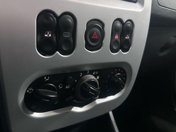 Renault Sandero I с пробегом 2012 года, цена 690 000 рублей, 188312 км, хэтчбек, Автокод Объявления