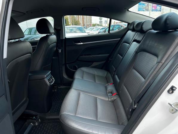 Hyundai Elantra VI (AD) Рестайлинг с пробегом 2019 года, цена 1 654 300 рублей, 128838 км, седан, Автокод Объявления