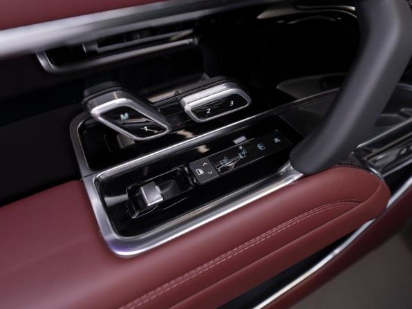 Land Rover Range Rover V с пробегом 2025 года, цена 25 300 000 рублей, 50 км, внедорожник, Автокод Объявления