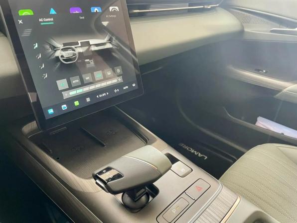 Changan Lamore с пробегом 2024 года, цена 2 200 000 рублей, 4790 км, седан, Автокод Объявления