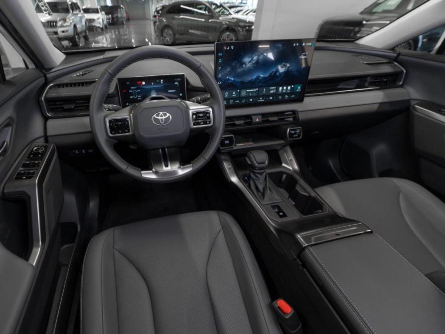 Toyota RAV4 VI (XA60) Москва  - изображение 7