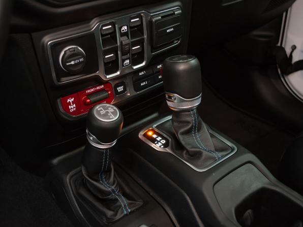 Jeep Wrangler IV (JL) с пробегом 2022 года, цена 6 999 000 рублей, 8065 км, внедорожник, Автокод Объявления