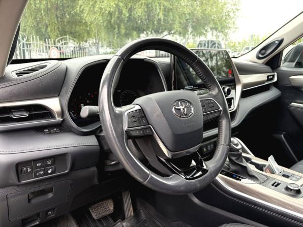 Toyota Highlander IV (XU70) с пробегом 2024 года, цена 5 000 000 рублей, 13332 км, внедорожник, Автокод Объявления
