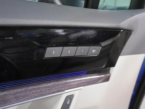 Volkswagen Touareg III с пробегом 2019 года, цена 4 949 000 рублей, 134236 км, внедорожник, Автокод Объявления