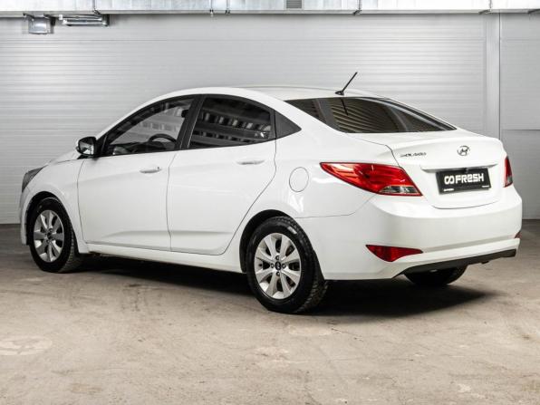 Hyundai Solaris I Рестайлинг с пробегом 2016 года, цена 1 030 000 рублей, 197334 км, седан, Автокод Объявления