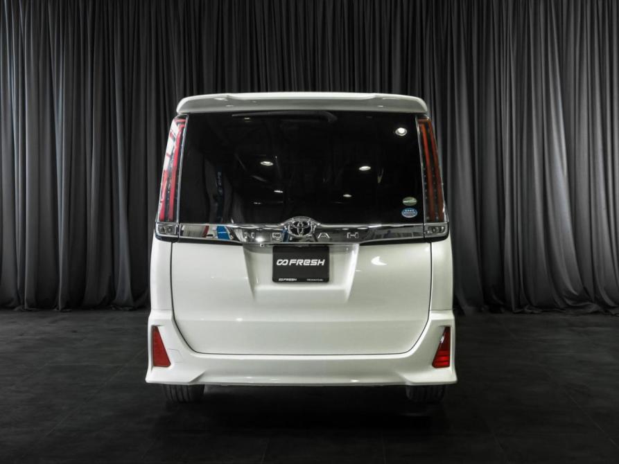 Toyota Noah III (R80) Рестайлинг Тюмень  - изображение 4