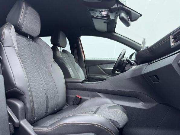 Peugeot 3008 II с пробегом 2018 года, цена 2 299 000 рублей, 73668 км, внедорожник, Автокод Объявления