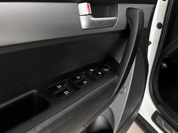 Kia Sorento II Рестайлинг с пробегом 2015 года, цена 1 729 000 рублей, 165760 км, внедорожник, Автокод Объявления