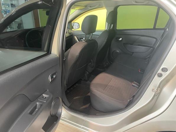 Renault Logan II с пробегом 2014 года, цена 390 000 рублей, 270815 км, седан, Автокод Объявления
