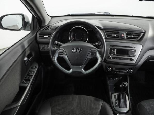 Kia Rio III Рестайлинг с пробегом 2016 года, цена 1 099 000 рублей, 91496 км, седан, Автокод Объявления