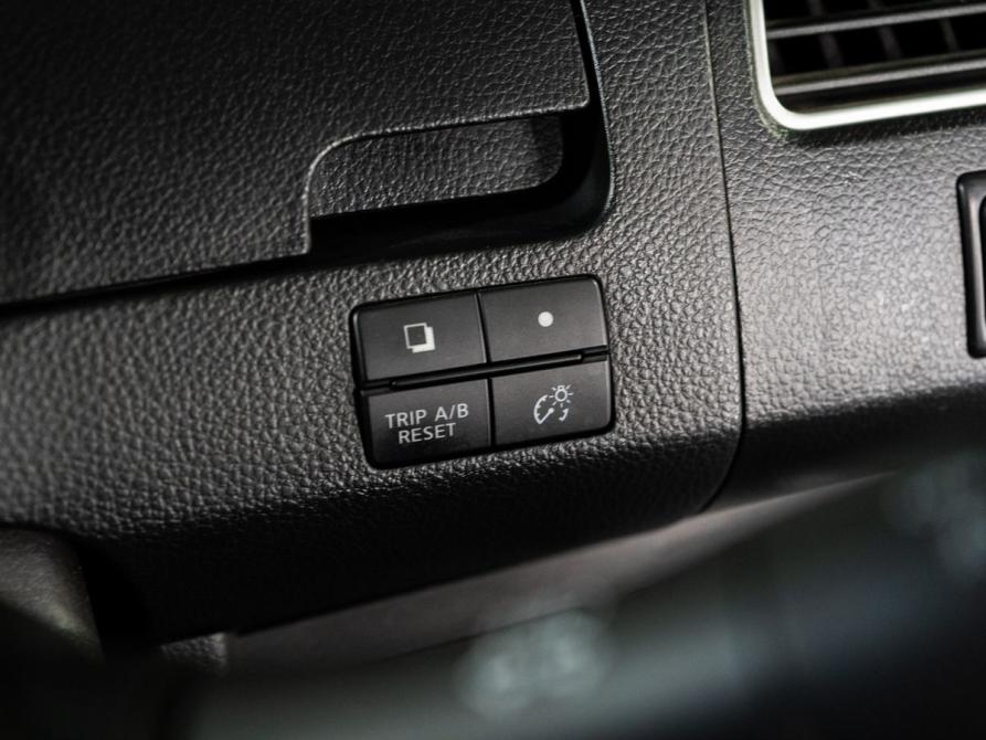 Nissan Serena IV (C26) Иркутск  - изображение 17