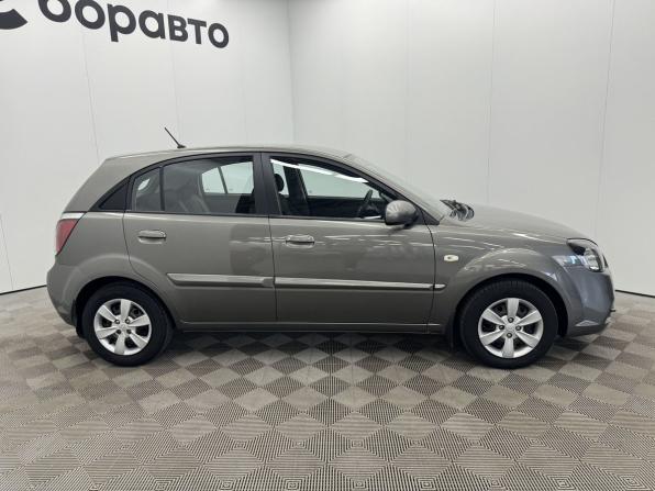 Kia Rio II Рестайлинг с пробегом 2010 года, цена 890 000 рублей, 36012 км, хэтчбек, Автокод Объявления