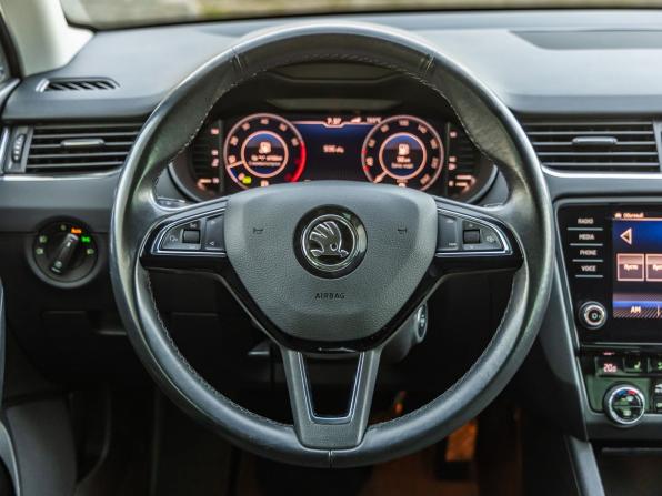 Skoda Octavia III (A7) Рестайлинг с пробегом 2019 года, цена 2 048 000 рублей, 95446 км, лифтбек, Автокод Объявления