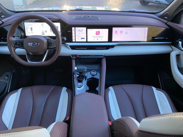 Geely Monjaro I с пробегом 2023 года, цена 3 549 000 рублей, 25378 км, внедорожник, Автокод Объявления