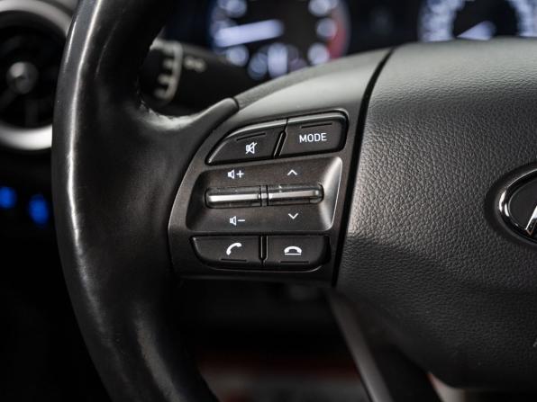 Hyundai Kona I Рестайлинг с пробегом 2021 года, цена 1 800 000 рублей, 88166 км, внедорожник, Автокод Объявления