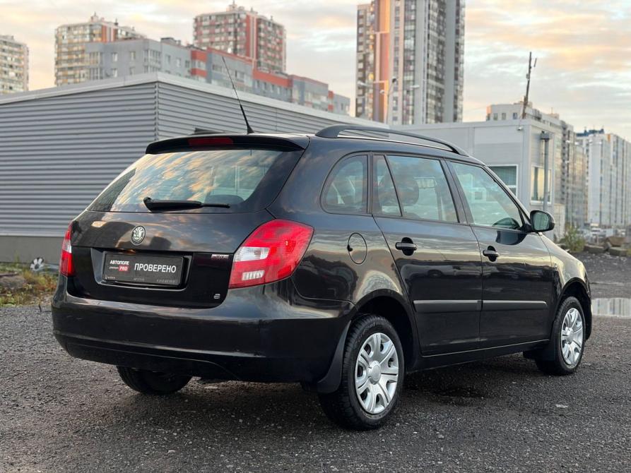 Skoda Fabia II Рестайлинг Санкт-Петербург  - изображение 3