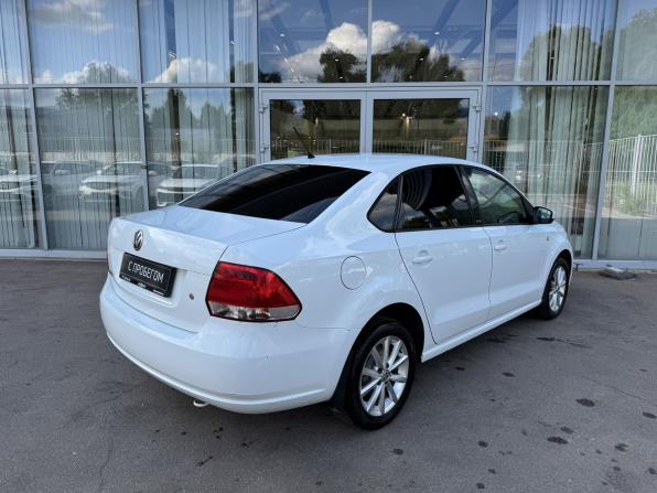 Volkswagen Polo V с пробегом 2015 года, цена 997 000 рублей, 105000 км, седан, Автокод Объявления