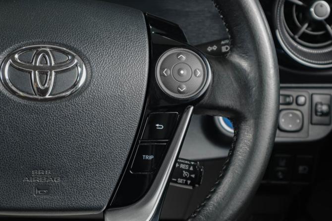 Toyota Aqua I Рестайлинг с пробегом 2017 года, цена 1 289 000 рублей, 165000 км, хэтчбек, Автокод Объявления