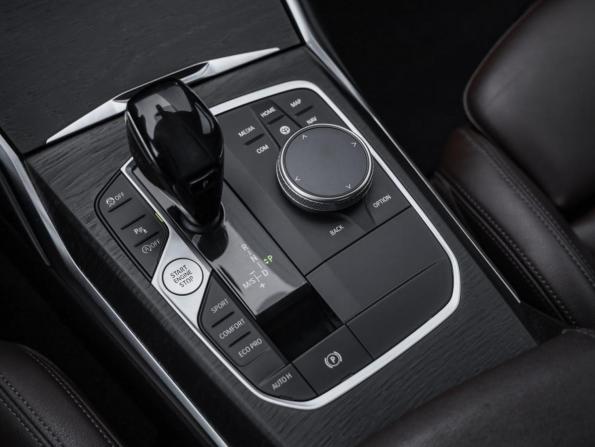 BMW 3 серии VII (G2x) с пробегом 2021 года, цена 4 099 000 рублей, 73659 км, седан, Автокод Объявления