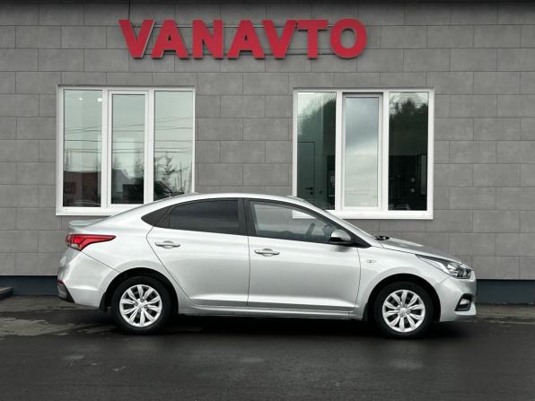Hyundai Solaris II с пробегом 2018 года, цена 1 270 000 рублей, 91253 км, седан, Автокод Объявления