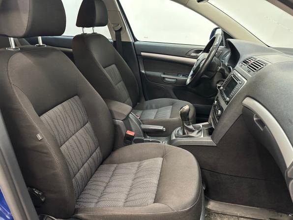 Skoda Octavia II (A5) Рестайлинг с пробегом 2012 года, цена 630 000 рублей, 301105 км, лифтбек, Автокод Объявления