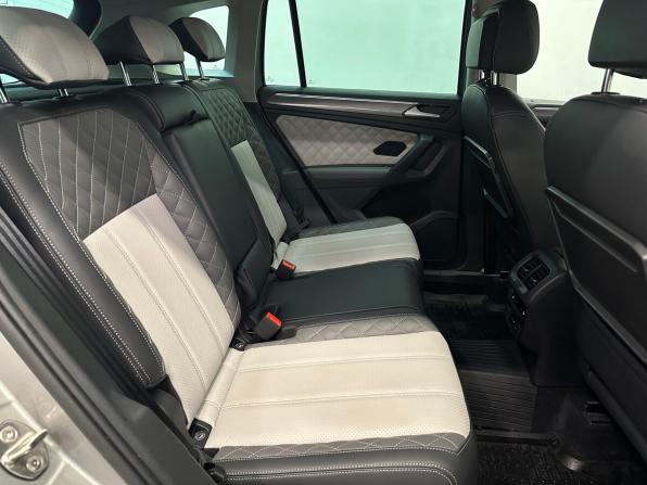 Volkswagen Tiguan II с пробегом 2018 года, цена 2 970 000 рублей, 59320 км, внедорожник, Автокод Объявления