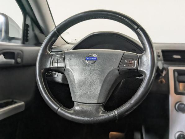 Volvo S40 II Рестайлинг с пробегом 2012 года, цена 799 900 рублей, 212000 км, седан, Автокод Объявления