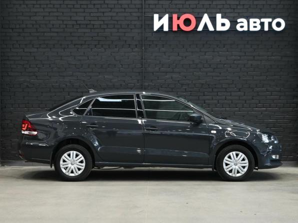 Volkswagen Polo V Рестайлинг с пробегом 2018 года, цена 1 180 000 рублей, 72110 км, седан, Автокод Объявления