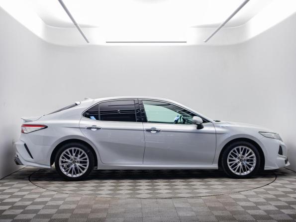 Toyota Camry VIII (XV70) с пробегом 2019 года, цена 2 728 000 рублей, 125786 км, седан, Автокод Объявления
