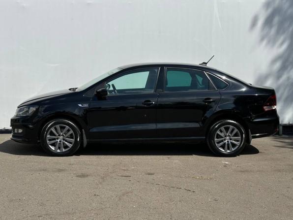 Volkswagen Polo V Рестайлинг с пробегом 2019 года, цена 1 550 000 рублей, 48484 км, седан, Автокод Объявления