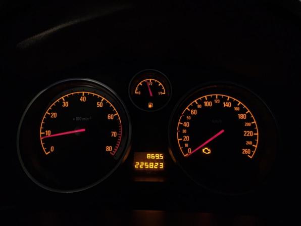 Opel Astra H Рестайлинг с пробегом 2011 года, цена 445 000 рублей, 225821 км, седан, Автокод Объявления